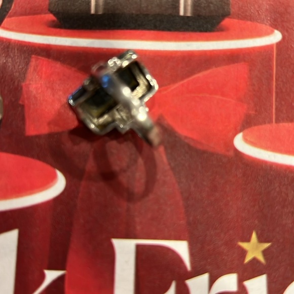 Vintage large well made Black onyx and marquisite silver ring  size 7 - Picture 4 of 4